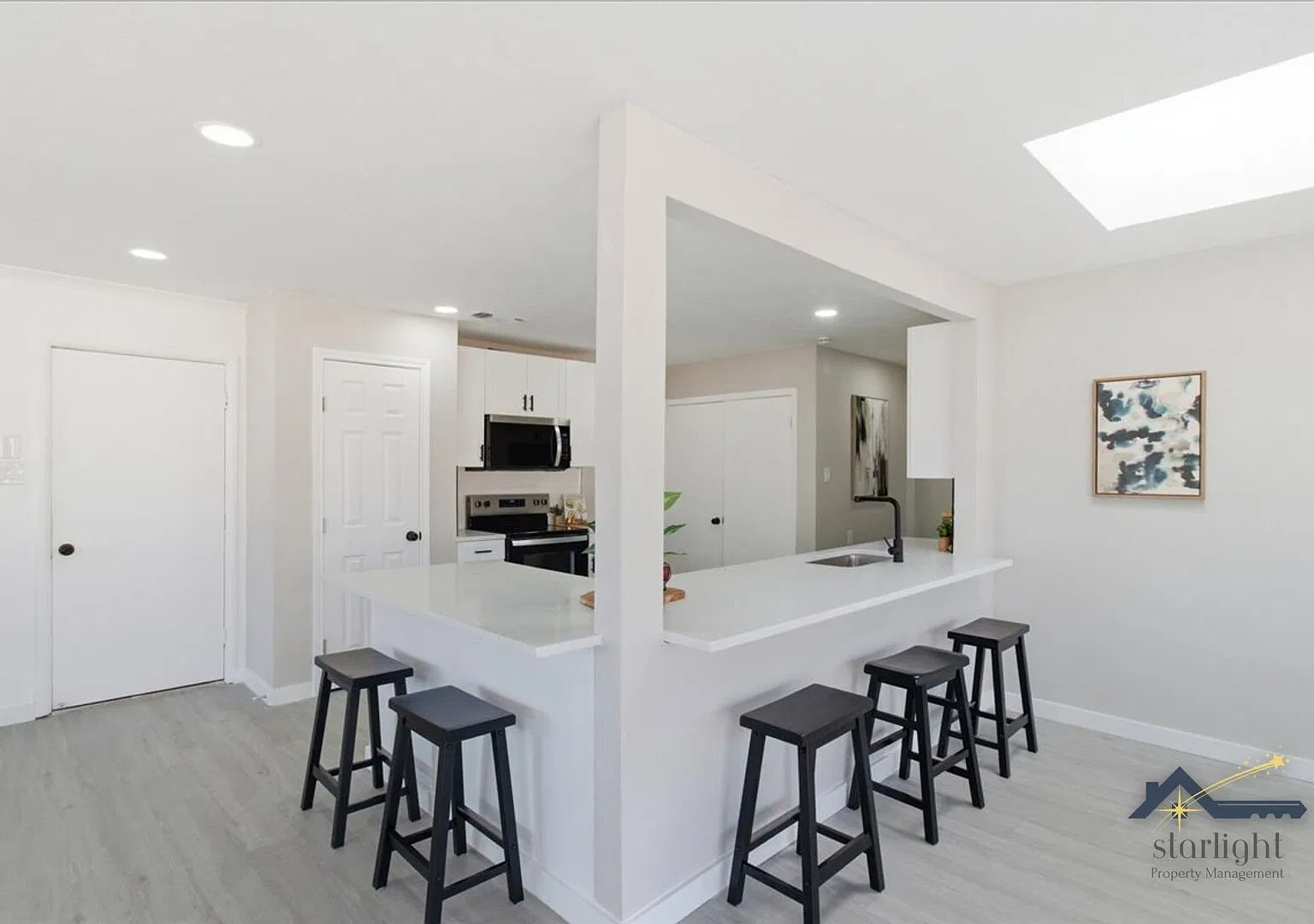 1509 University Drive — Photo 3