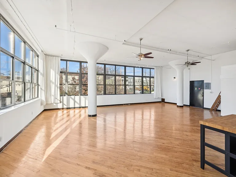 Berry Lane Lofts — Photo 36