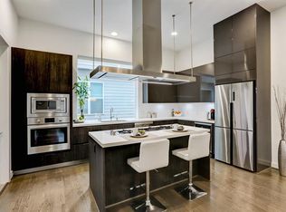 5905 E Post Oak Ln, Houston, TX 77055