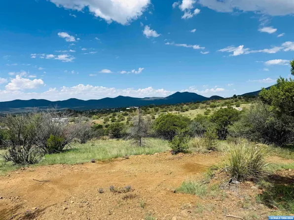 34 Cygnet Rd, Silver City, NM 88061