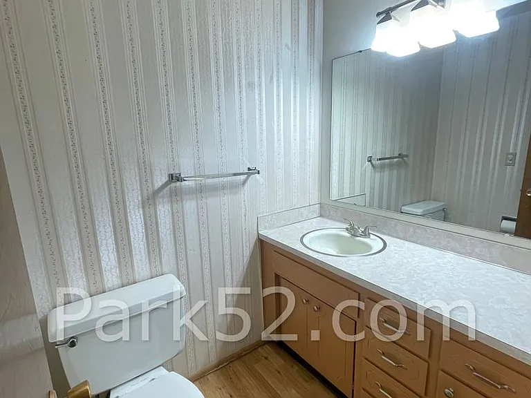 1446 Rainier Dr #4 — Photo 10