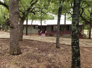 111 Nocona Dr, Nocona, TX 76255