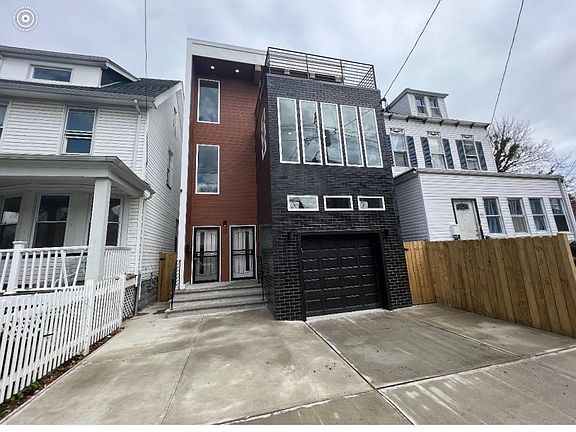 2nd image of 13 Marion Ave Floor 2