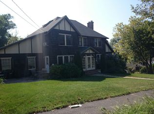 5 Shaw Rd, Brookline, MA 02467