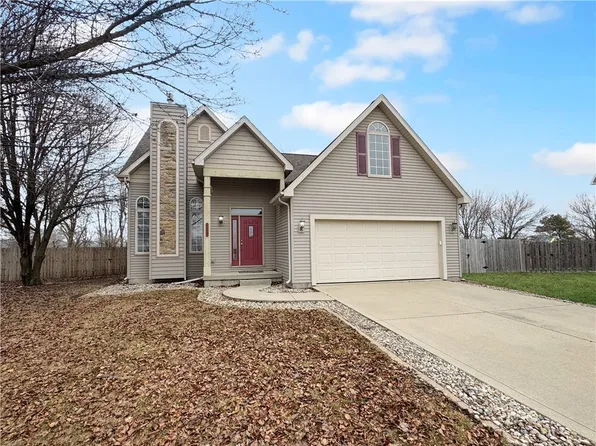 1100 Unique Ct, Mattoon, IL 61938