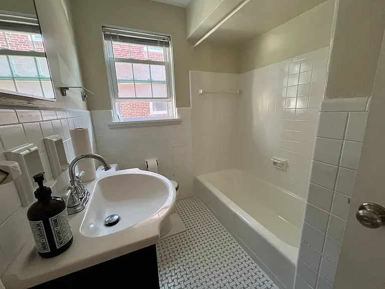 1983 Connecticut Ave #1 — Photo 20