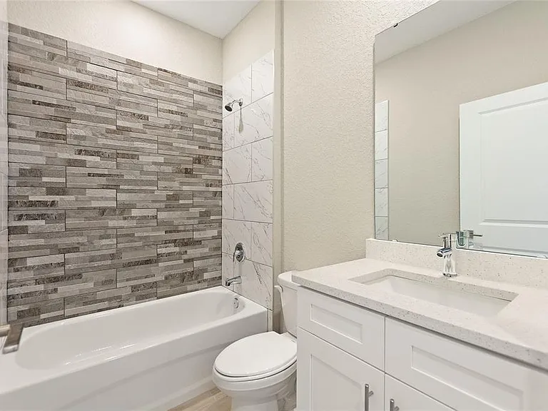 302 Elderberry Ct — Photo 15