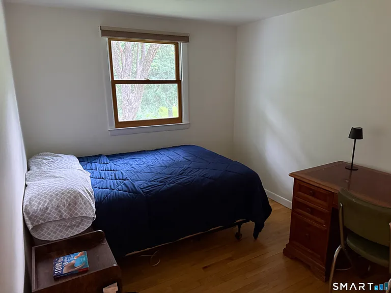 381 Nichols Ave — Photo 12