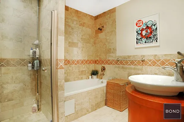 Rented by Bond New York | media 10