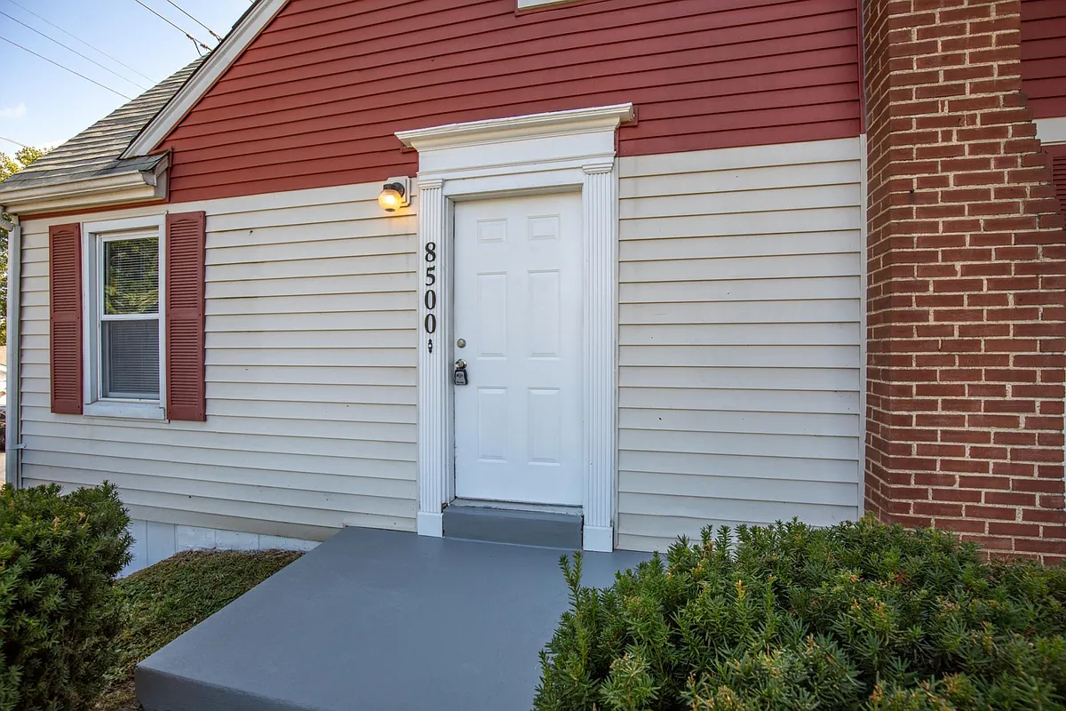 Building Photo - 8500 Kathleen Ave #1