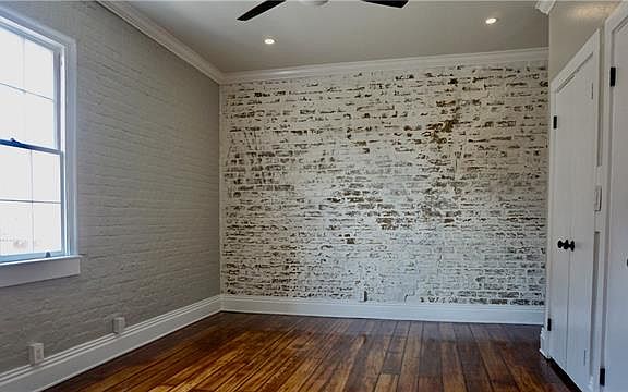 2nd image of 706 Dumaine St #2C