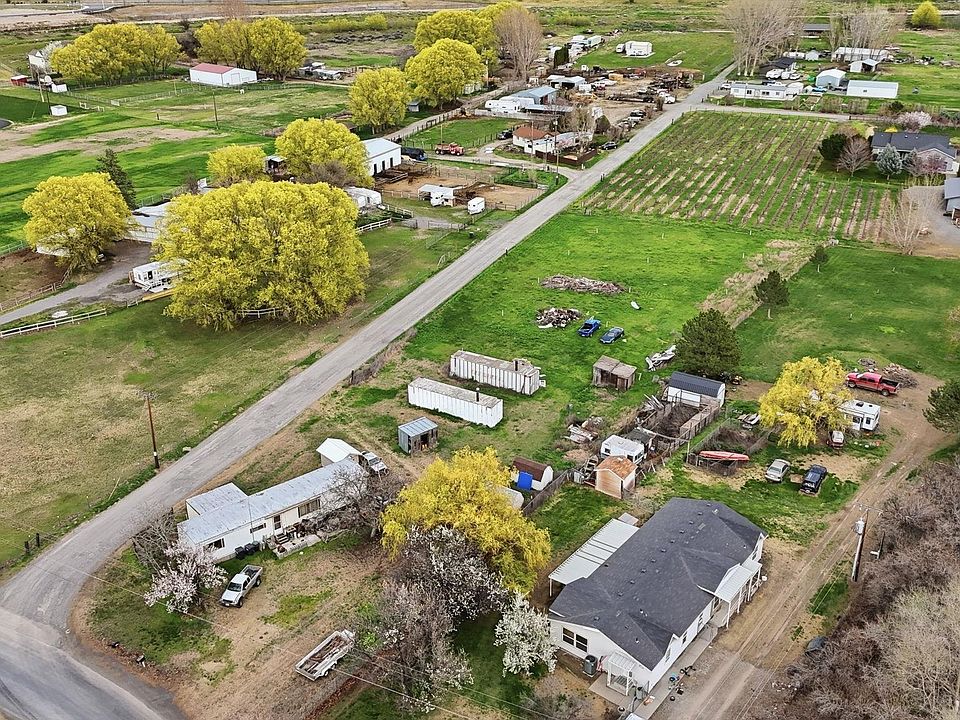 2nd image of 80903 N Weidle Rd