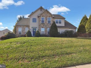614 Wolfe Ln, Mohnton, PA 19540
