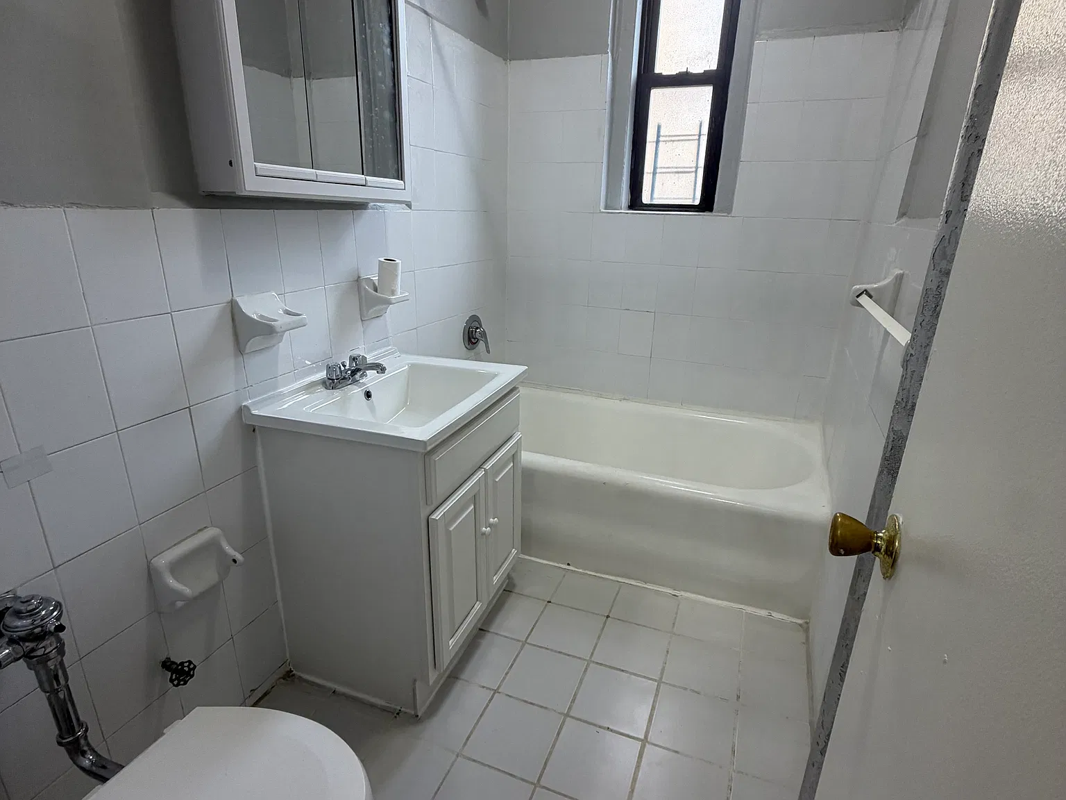 101 Sherman Avenue — Photo 4