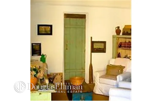 Rented by Douglas Elliman | media 28