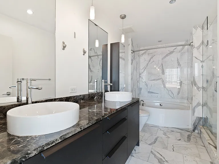 737 Olive Way #2600 — Photo 16