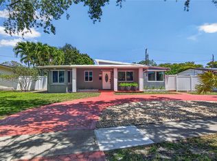 Lawn Acres, Hollywood, FL 33023