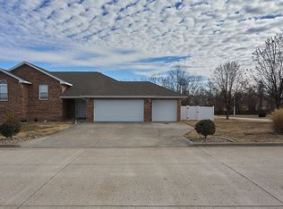 1480 S Mission Ave, Bolivar, MO 65613