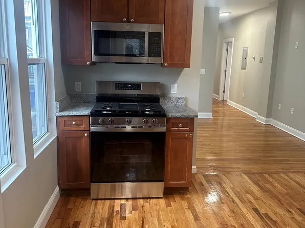 11 Abbotsford St #1G, Dorchester, MA 02121