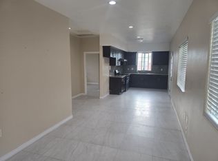 6381 Iroquois Rd #B, Westminster, CA 92683