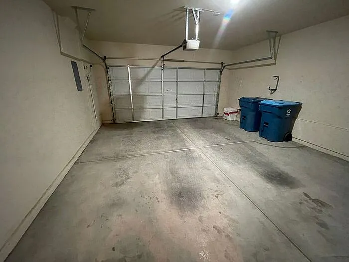 9778 Twin Ponds Ct — Photo 17