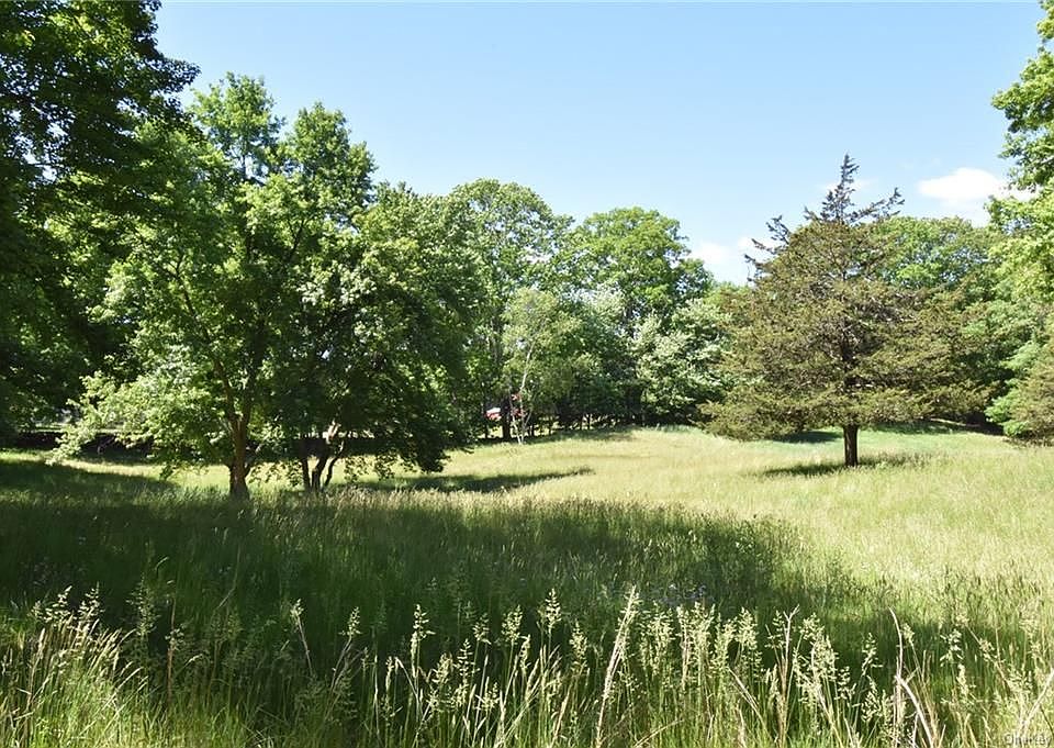 2nd image of 60 Black Brook Rd