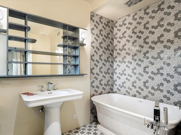 341 E Monte Vista Rd — Photo 38