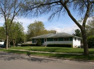 4813 Goldfinch Dr, Madison, WI 53714