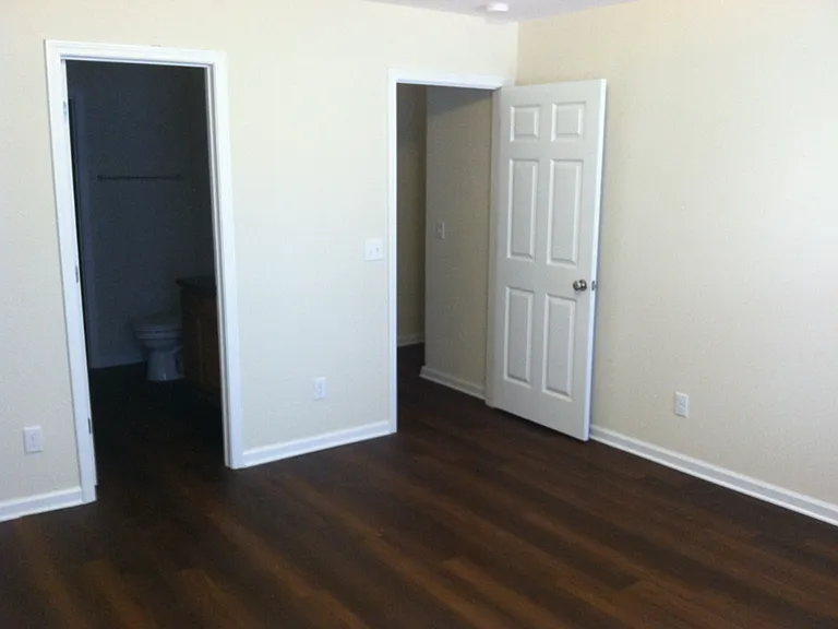 42 Amber Dr — Photo 6