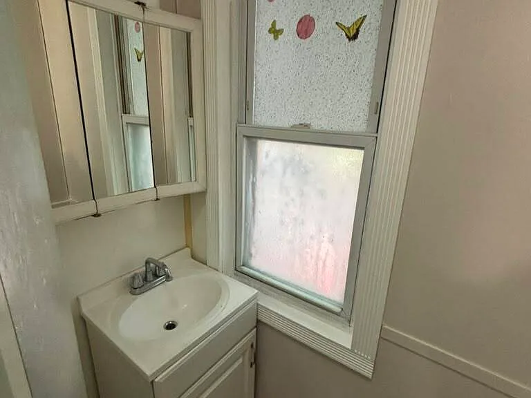 57 Ridgewood St #1 — Photo 8