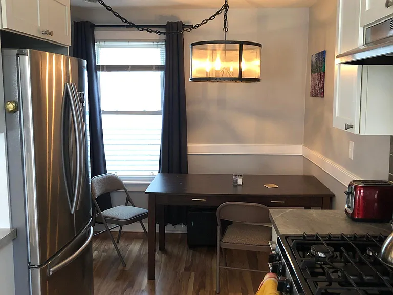 905 S Aberdeen St #2F — Photo 3