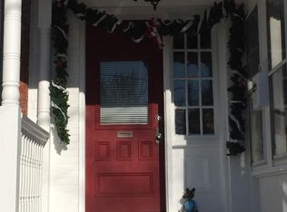 43 Davis St, Holyoke, MA 01040