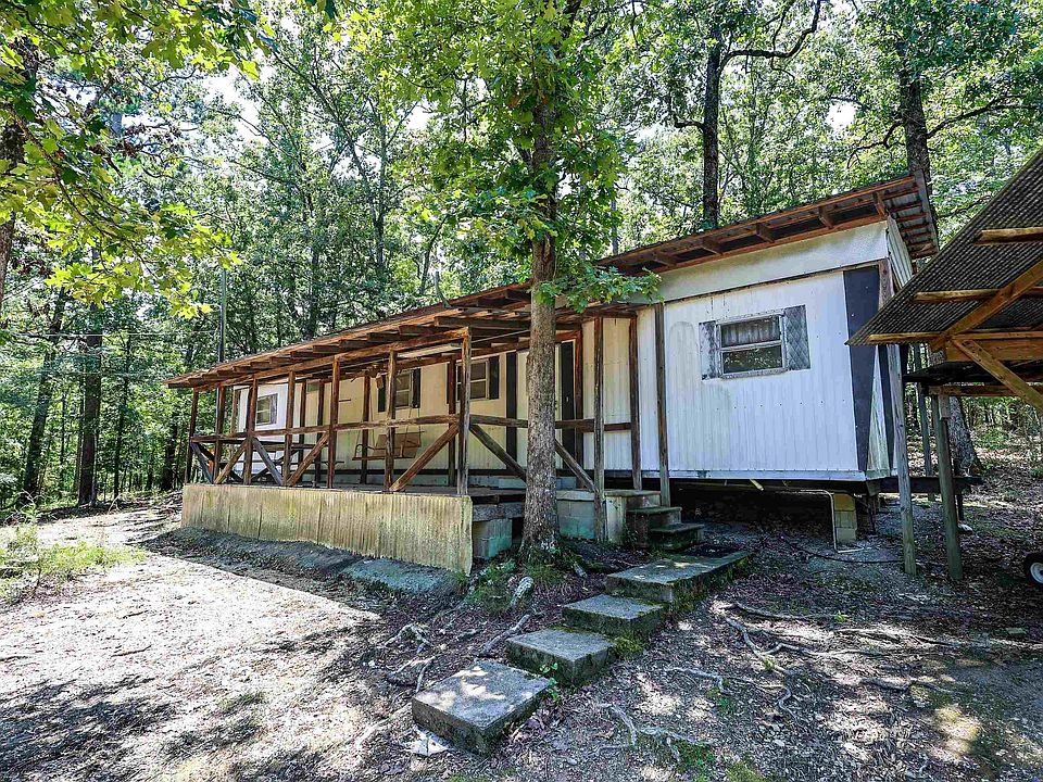 1st image of 84 Oak Ln