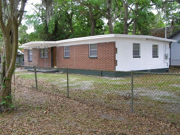 2nd image of 2642 Orion St