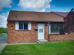 1856 Marlboro Ln APT A, Crest Hill, IL 60403
