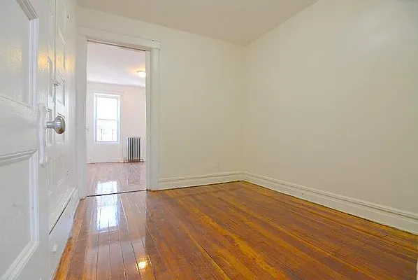 Rented by David Hirsch, LREB | media 3