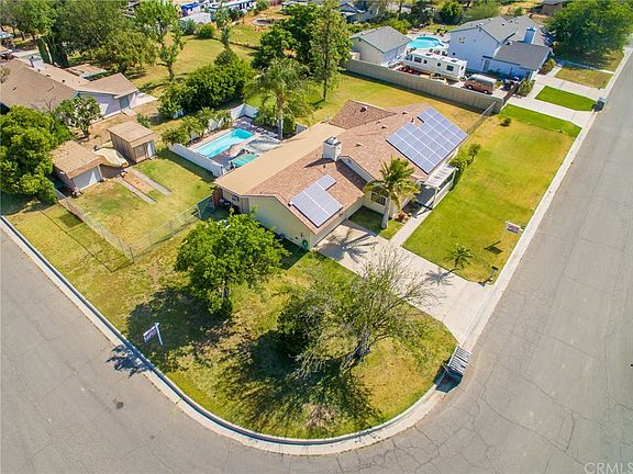 2nd image of 9583 Derby Dr