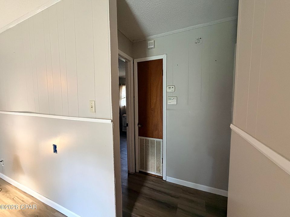 13th image of 1184 Farmer Rd