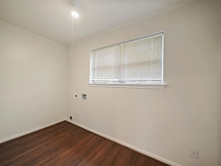 1807 Shadow Bend Dr — Photo 22