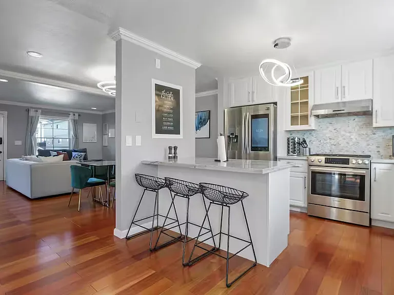 350 Buckingham Rd #A — Photo 12