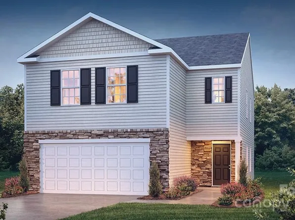1414 5th Street Dr NE, Hickory, NC 28601