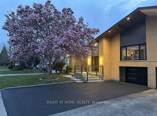 2814 Windjammer Rd, Mississauga, ON L5L 1T7