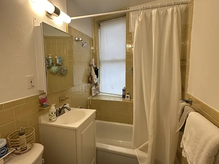 28 Colborne Rd #12 — Photo 2