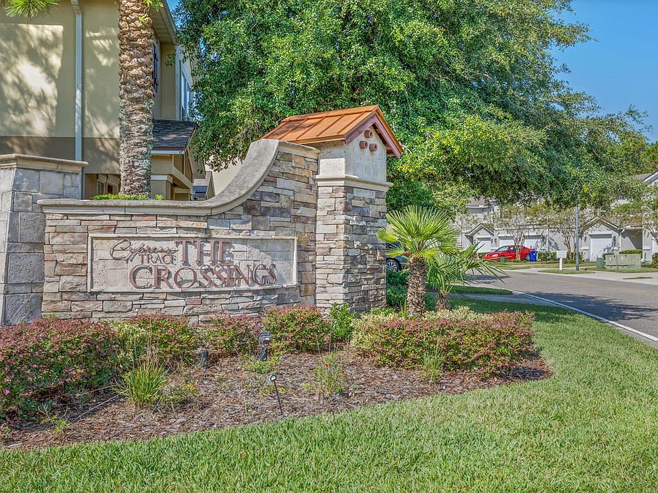 1st image of 439 Walnut Dr