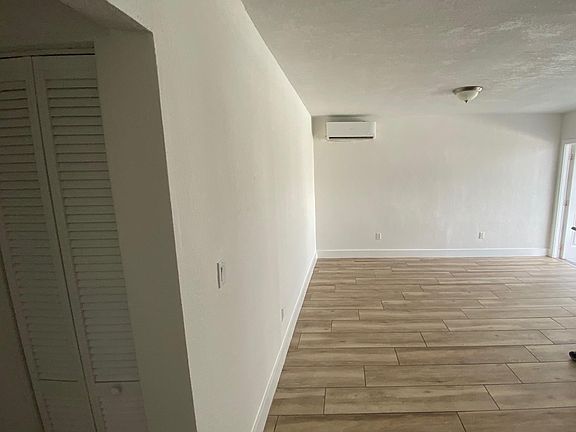 4th image of 8851 NE 8th Ave #7