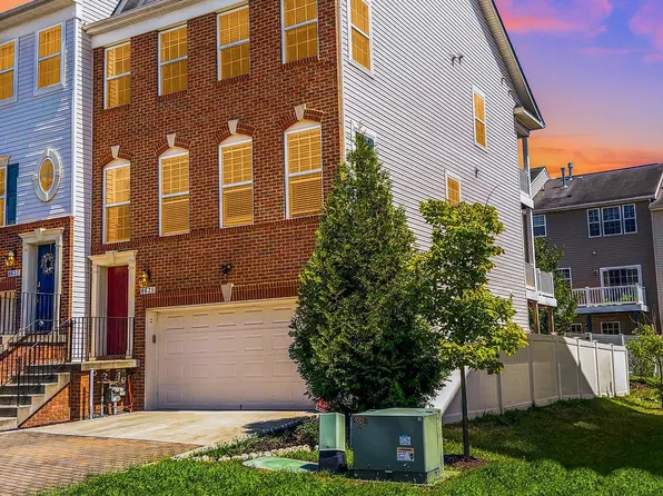 8635 Stone Hill Ln, Laurel, MD 20724