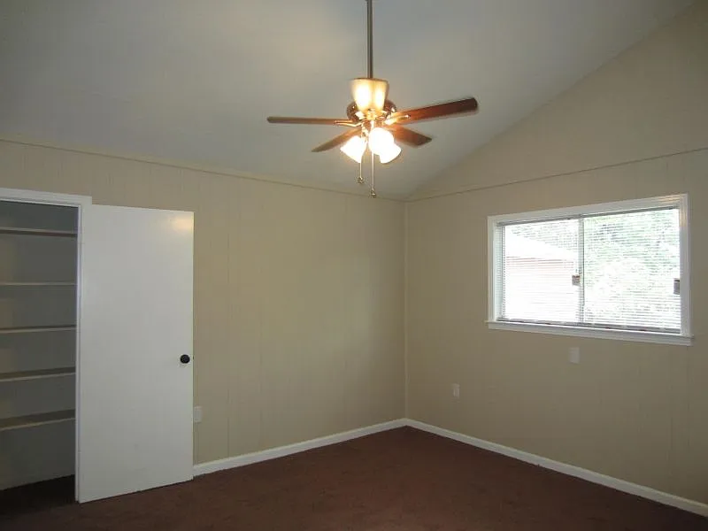 Building Photo - 4284 Merlcrest Cv
