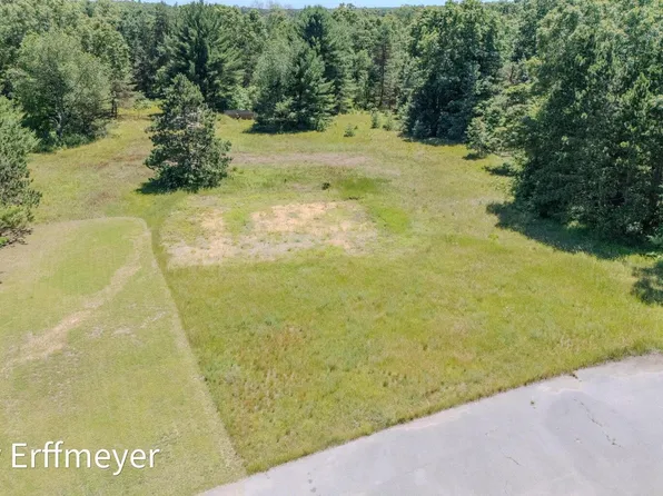 7142 Holton Rd, Twin Lake, MI 49457