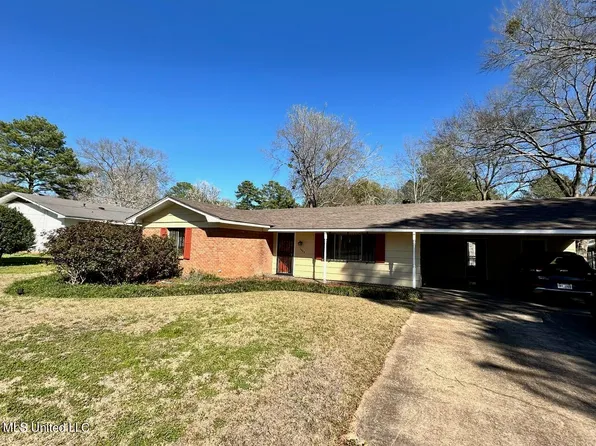5808 Medallion Dr, Jackson, MS 39211