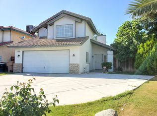 8300 Willowglen Dr, Bakersfield, CA